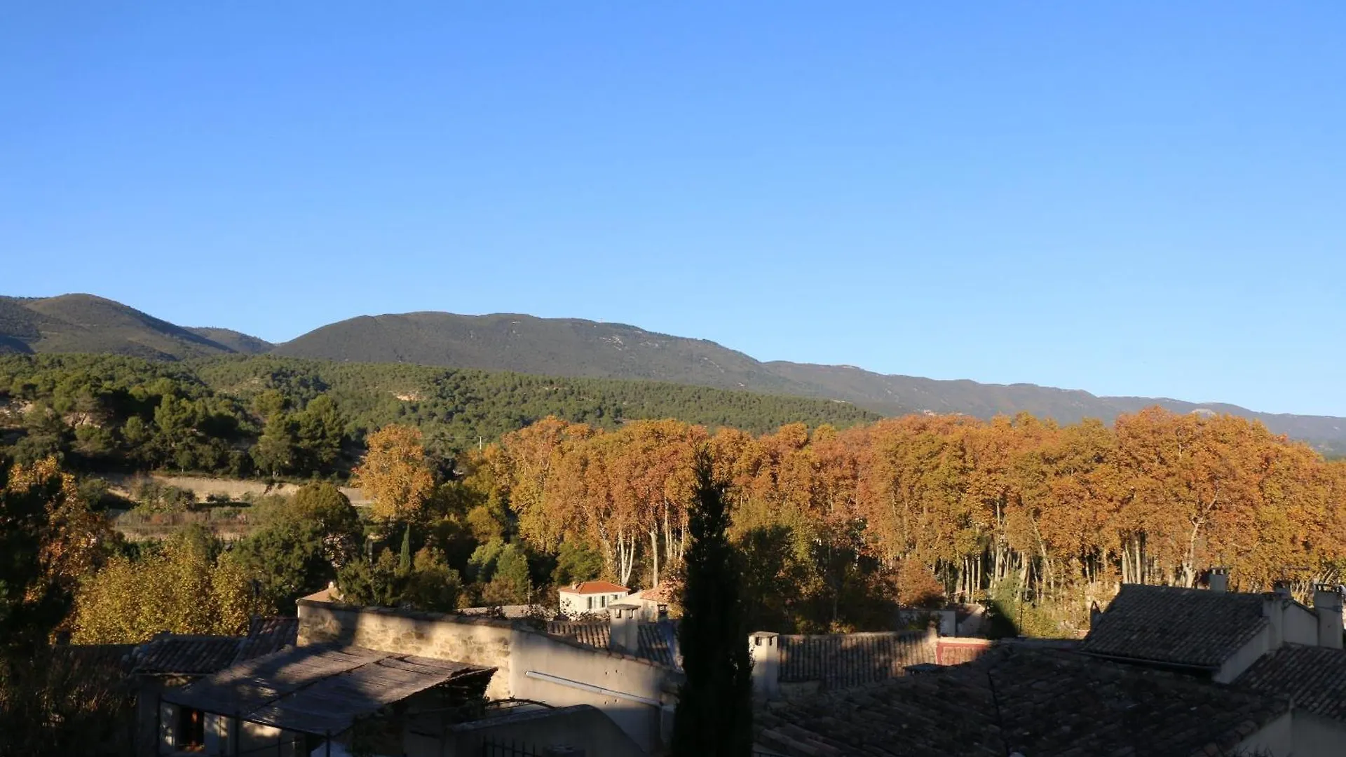 Le Point - Charming Artist'S Cottage In Provence Village Cucuron France
